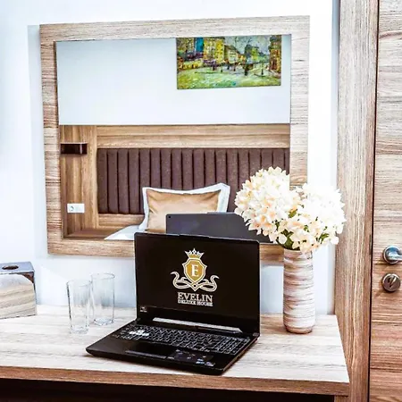 Evelin Deluxe House بيت ضيافة 4*