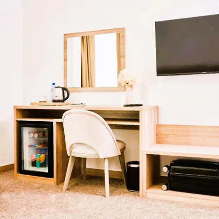 Evelin Deluxe House بيت ضيافة 4*