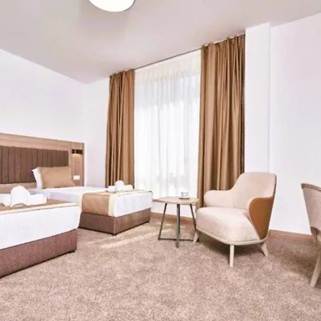 Evelin Deluxe House 4*