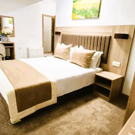 بيت ضيافة Evelin Deluxe House