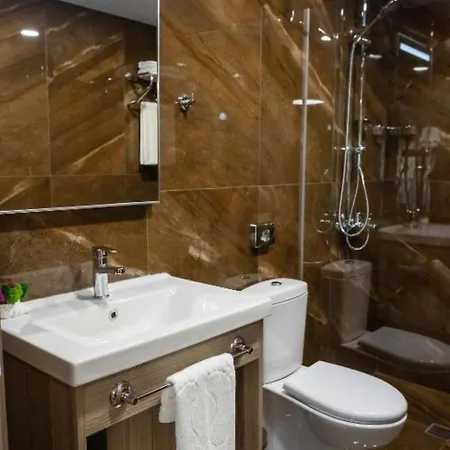 بيت ضيافة Evelin Deluxe House