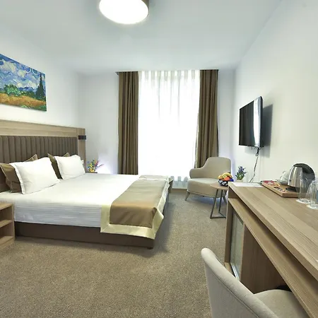 ゲストハウス Evelin Deluxe House