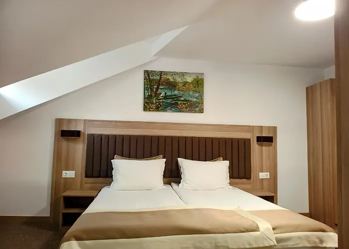 Evelin Deluxe House 4* Пловдив