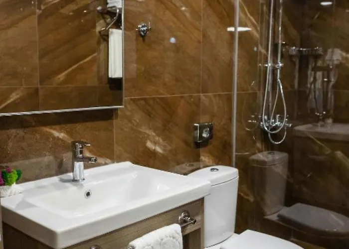 Гостевой дом Evelin Deluxe House