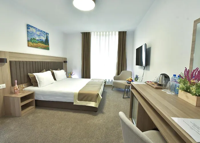 Гостевой дом Evelin Deluxe House