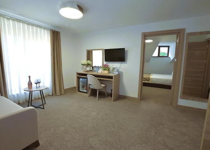 Гостевой дом Evelin Deluxe House 4*