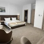 Evelin Deluxe House