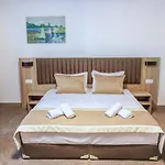 Evelin Deluxe House 4* بلوفديف