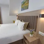 Evelin Deluxe House 4*