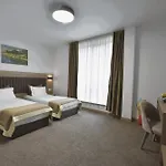 Evelin Deluxe House بيت ضيافة 4*