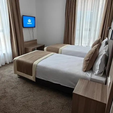 Evelin Deluxe House Pensiune 4*