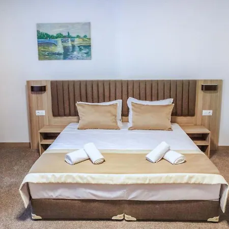 Evelin Deluxe House 4* Filibe